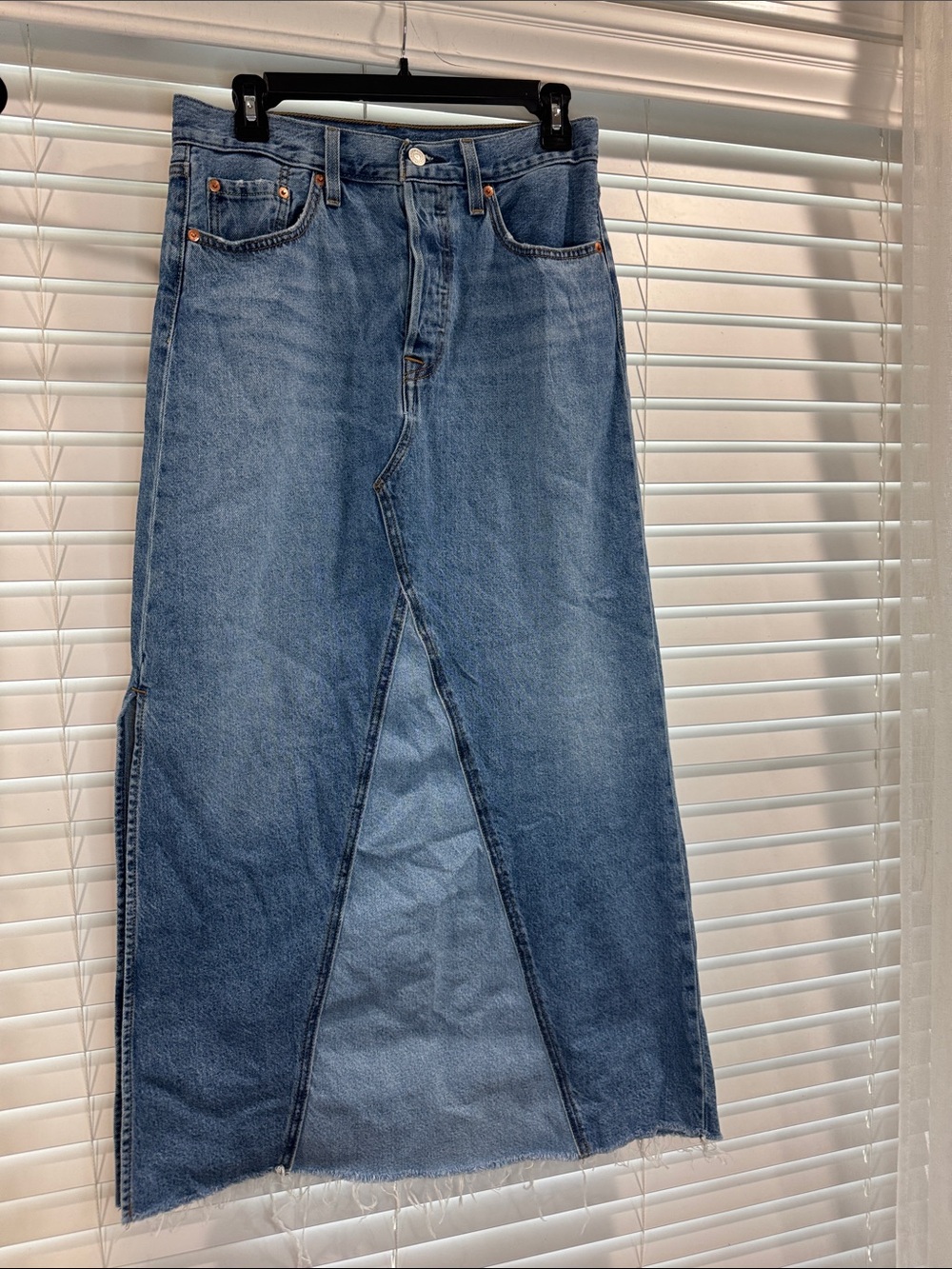 Levi’s Classic Blue Denim skirt - Blue